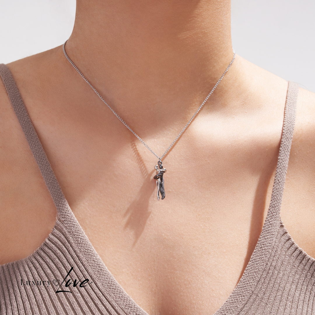 Colar Abraço-Infinito® para a minha Mãe (com dedicatória e caixa de madeira com luz)